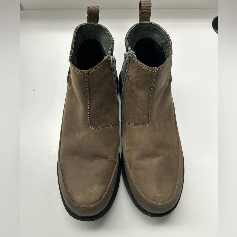 Bogs Freedom Pull On Waterproof Chelsea Boot - Taupe